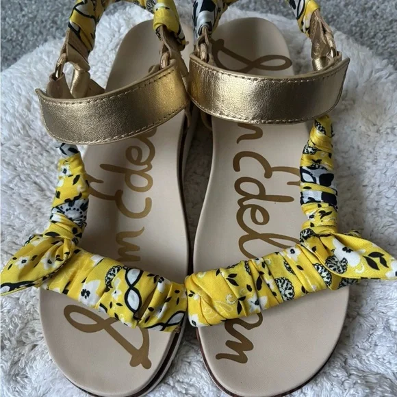 Sam Edelman Yellow and Gold Patterned Sandals - Picture 5 of 9